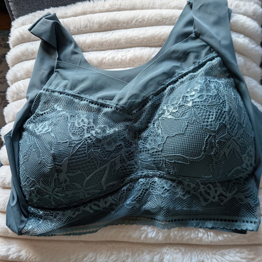 Elegant Lace Bralette in Teal